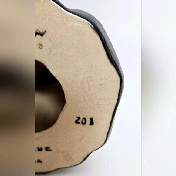 Vintage Squire Ceramics Figurine Girl with Doll – Zaida – California Pottery - Picture 13 of 15